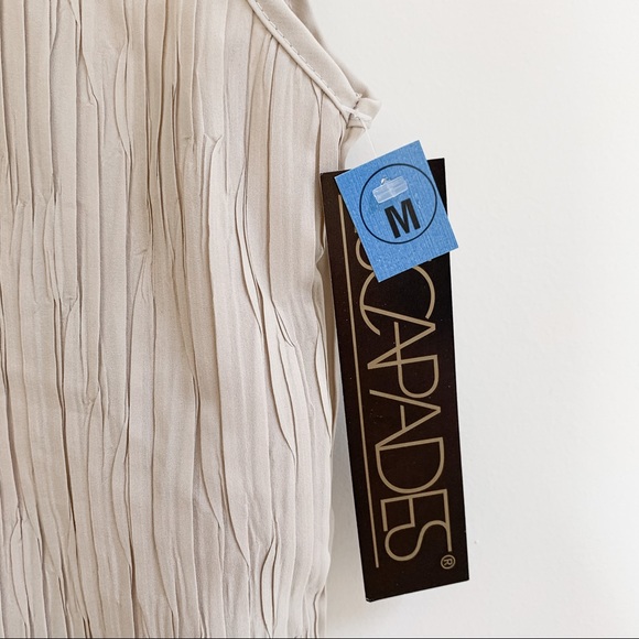 beige crinkle tank - Picture 4 of 5